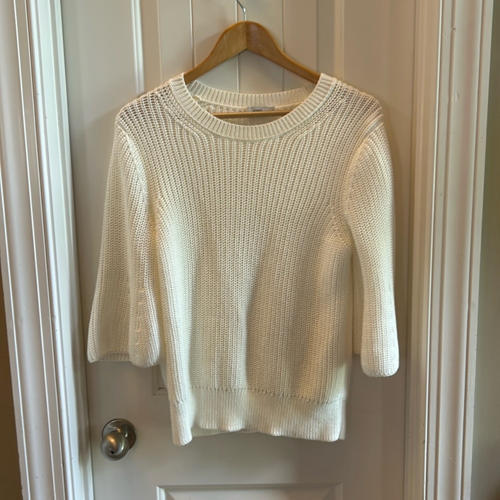 Closed sweater size small